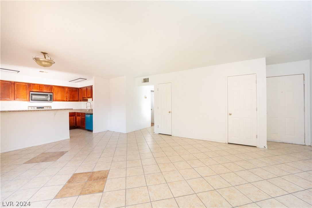 4381 Alexis Drive 330