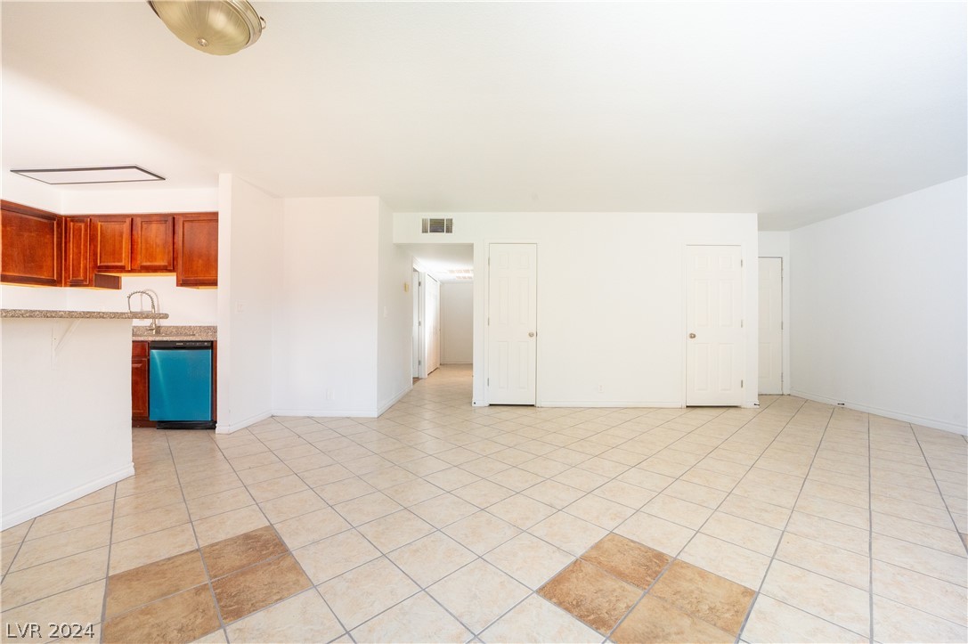 4381 Alexis Drive 330