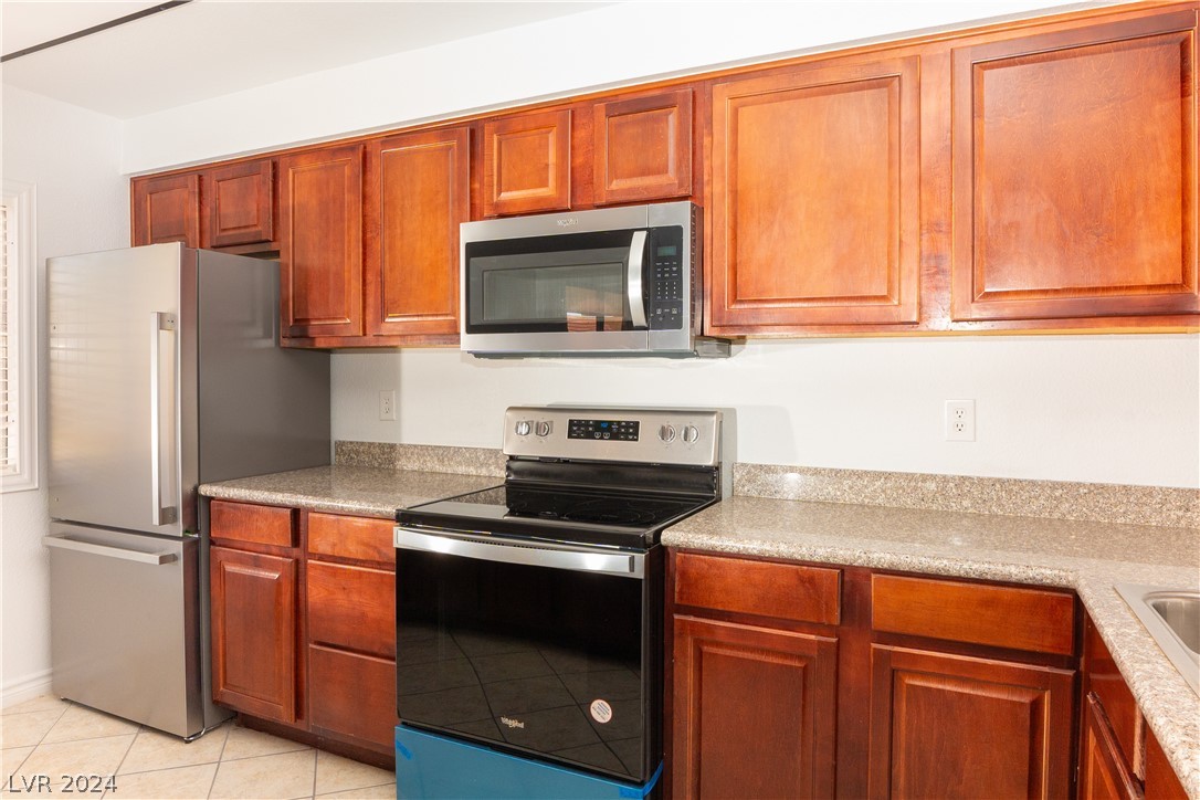 4381 Alexis Drive 330