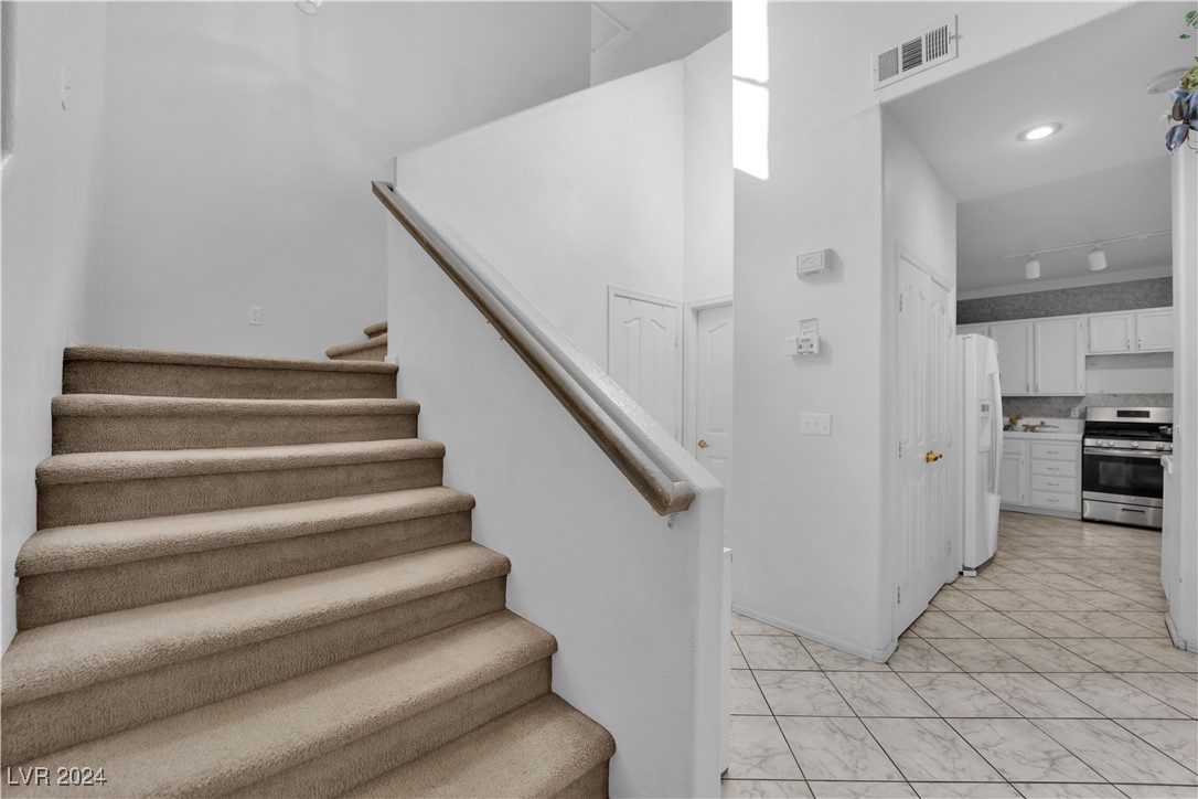 5790 Native Dancer Court