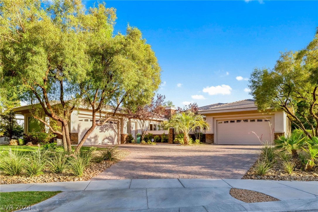 177 Inveraray Court