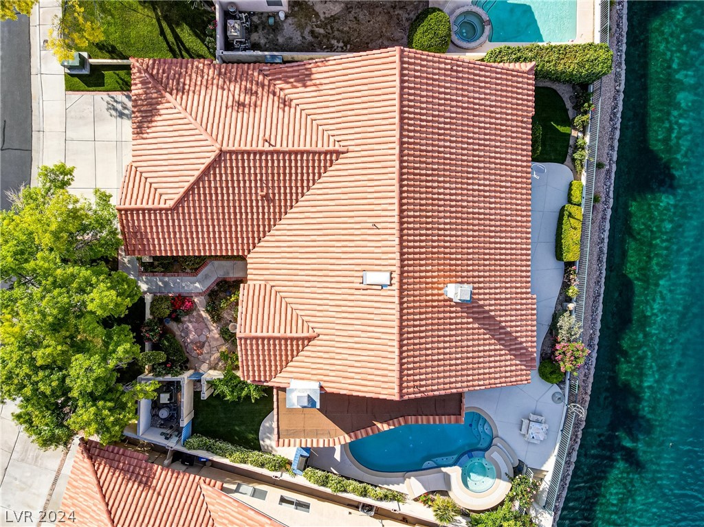 2528 Ocean Front Drive
