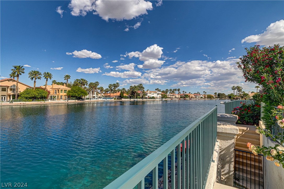 2528 Ocean Front Drive