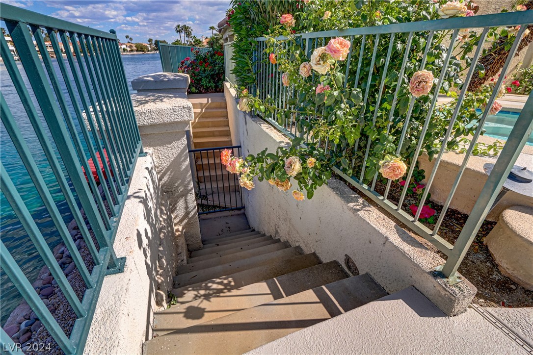 2528 Ocean Front Drive