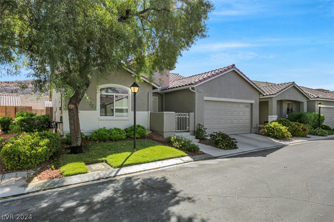 11074 Ampus Place