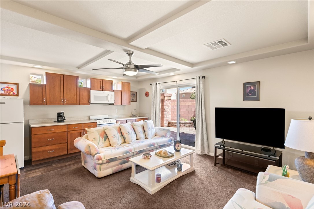 6807 Philharmonic Avenue