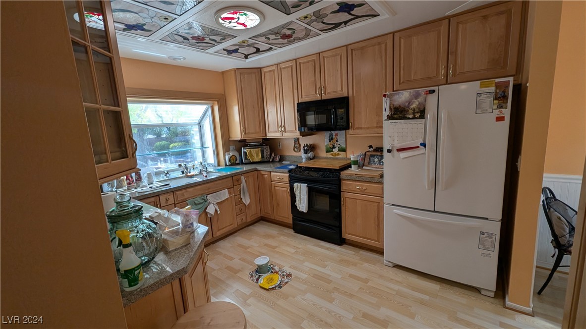 9537 RUBY HILLS