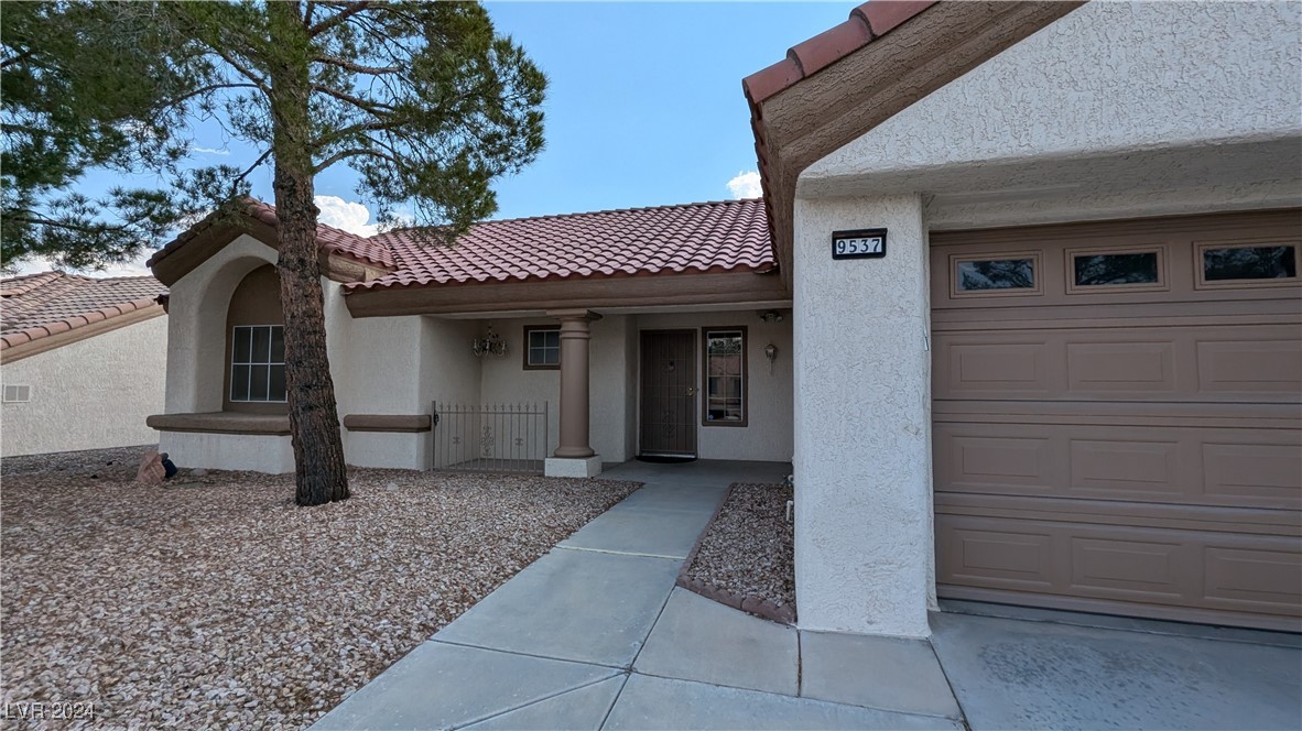 9537 RUBY HILLS