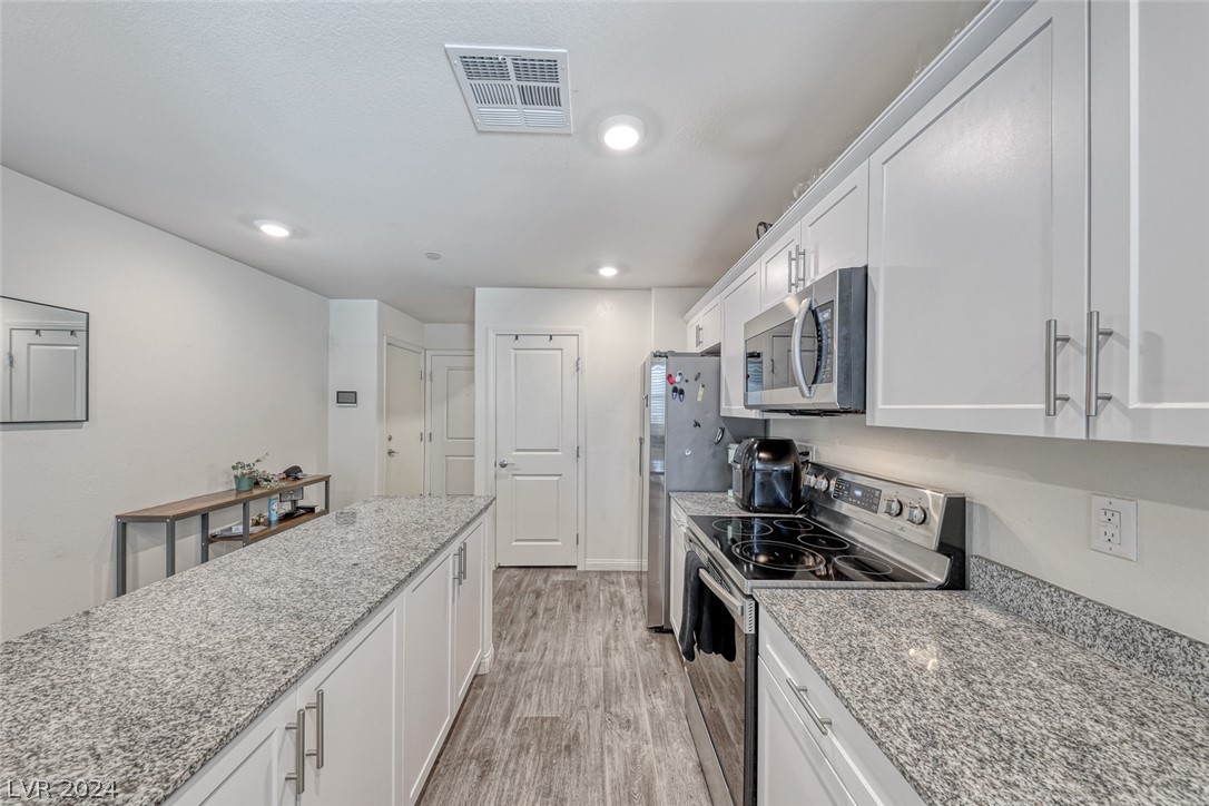 2675 Mango Light Avenue 2675