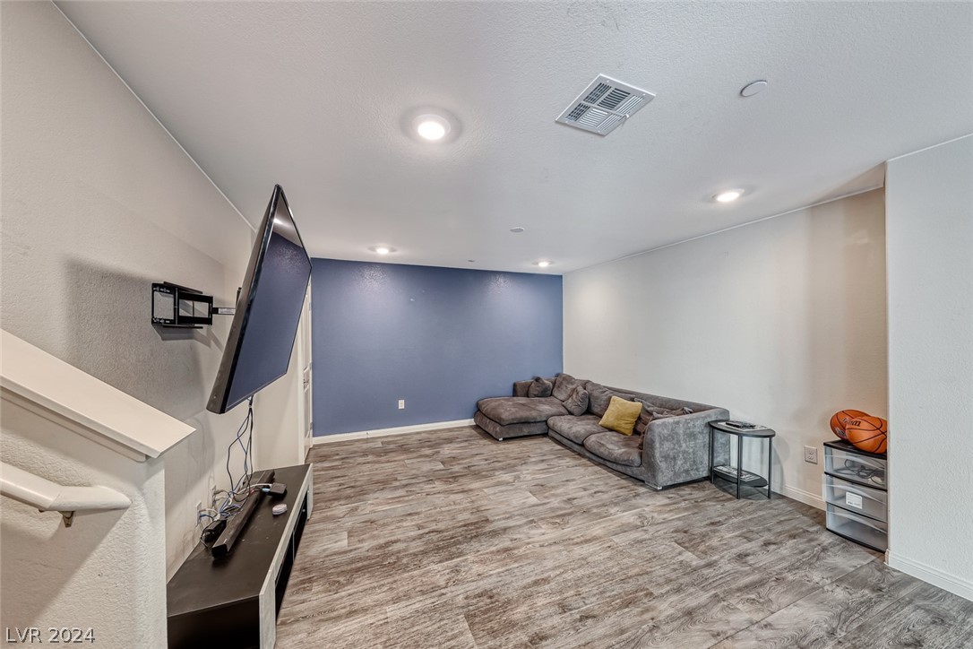 2675 Mango Light Avenue 2675