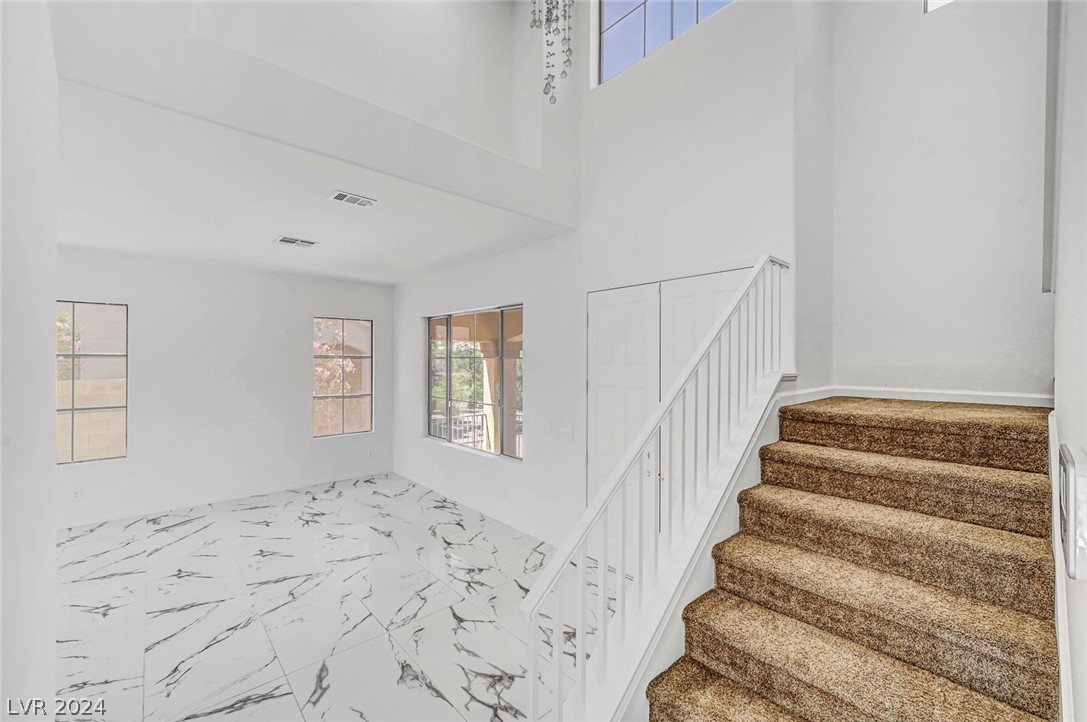 6012 Star Decker Road