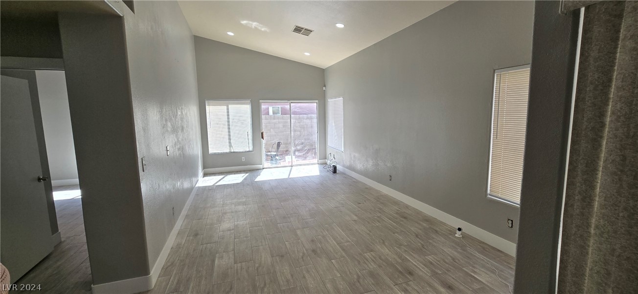 5616 Royal Castle Lane