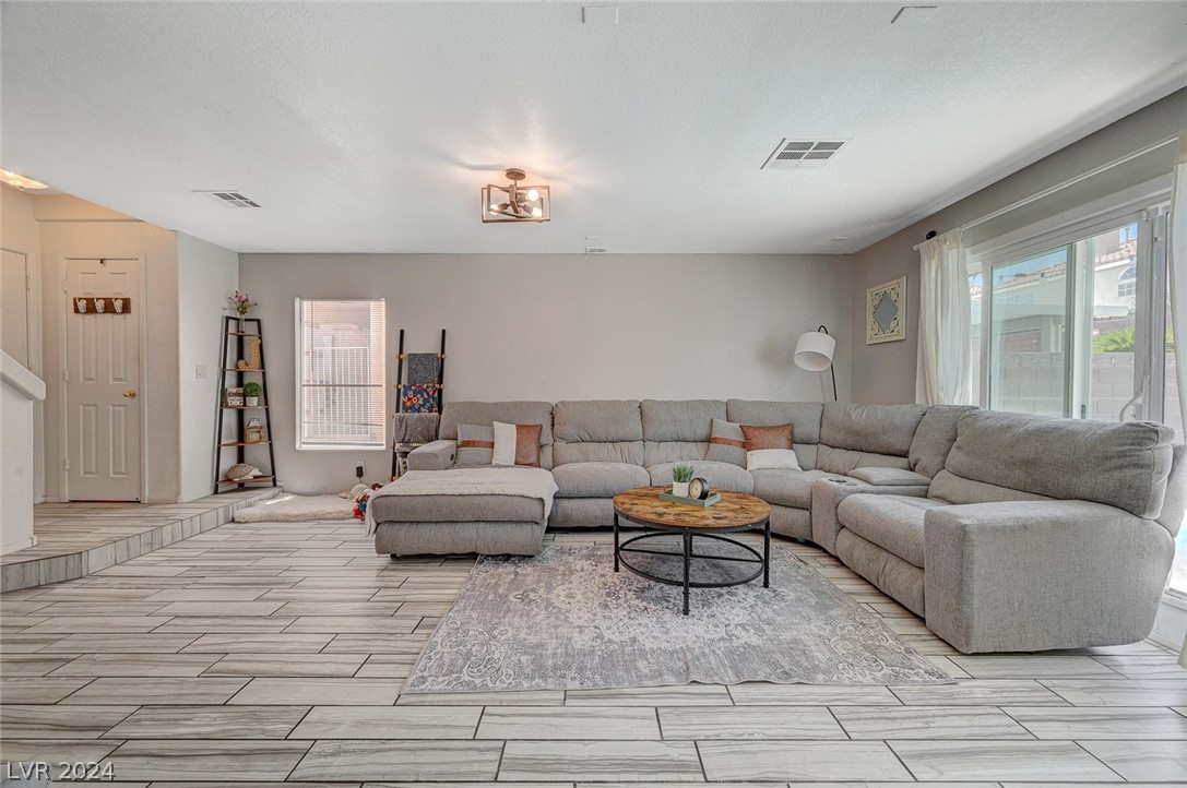 7529 Mission Palm Street