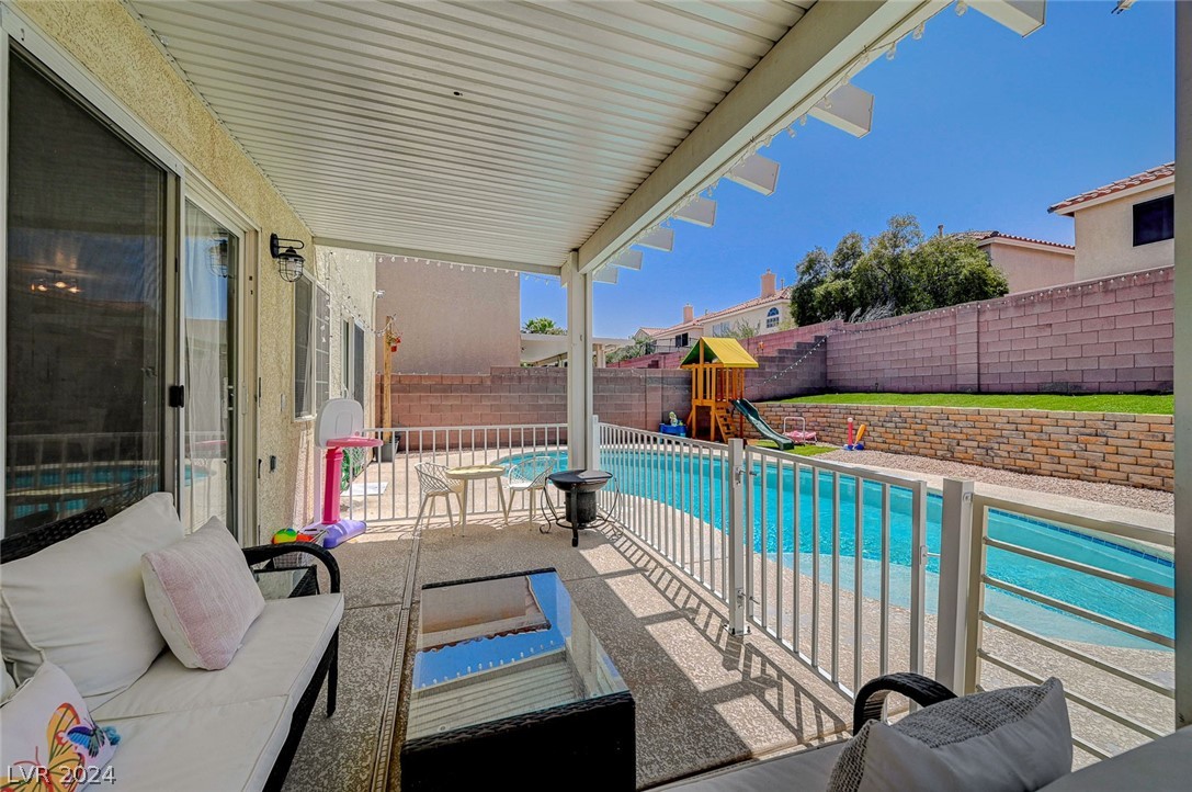 7529 Mission Palm Street