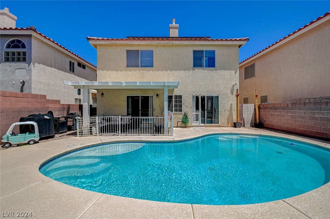7529 Mission Palm Street