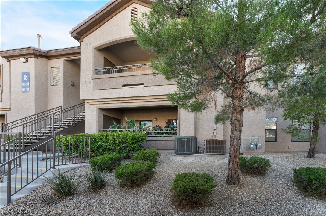 8250 North Grand Canyon Drive 2098