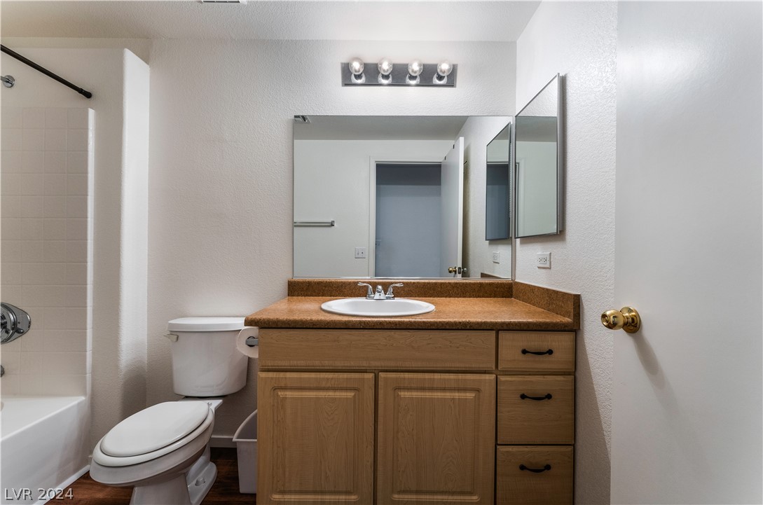 8250 North Grand Canyon Drive 2098