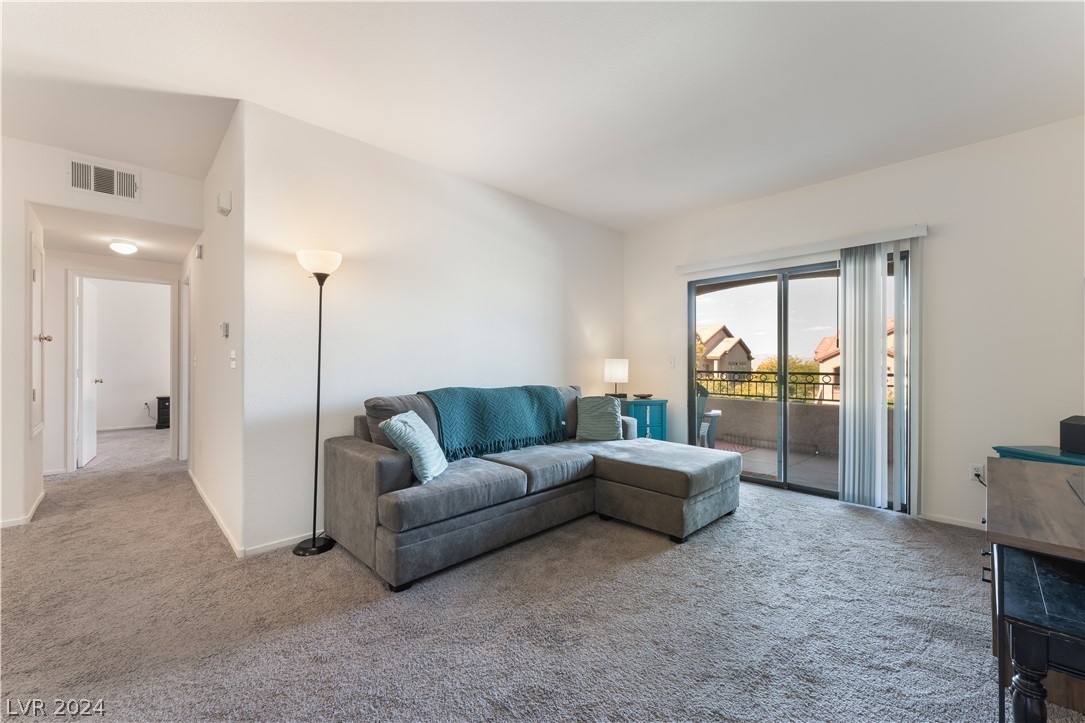 8250 North Grand Canyon Drive 2098