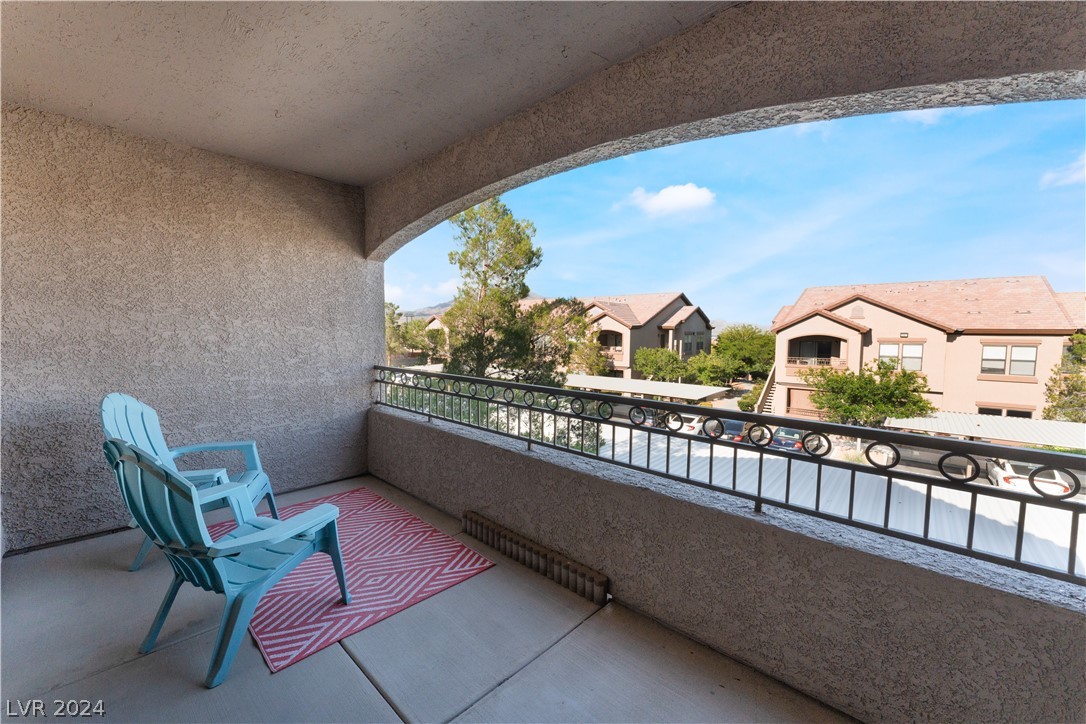 8250 North Grand Canyon Drive 2098