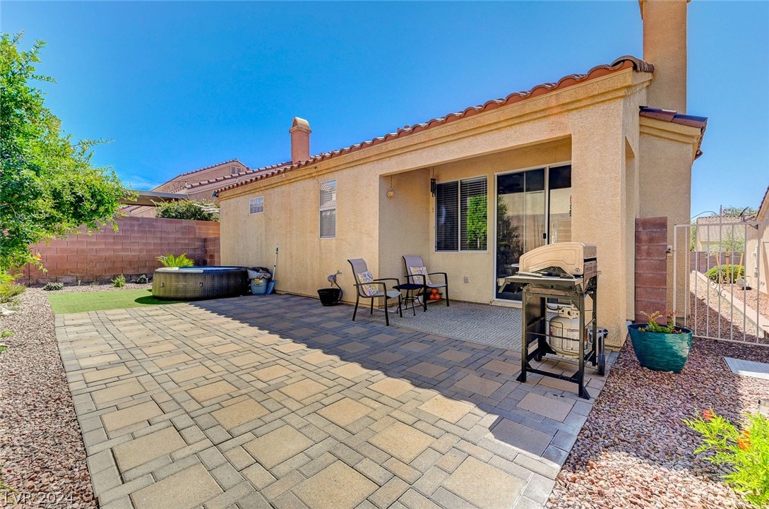 262 Casa Robles Street