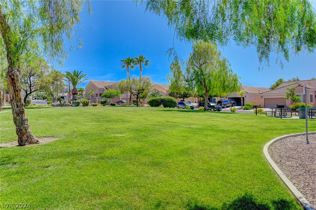 262 Casa Robles Street