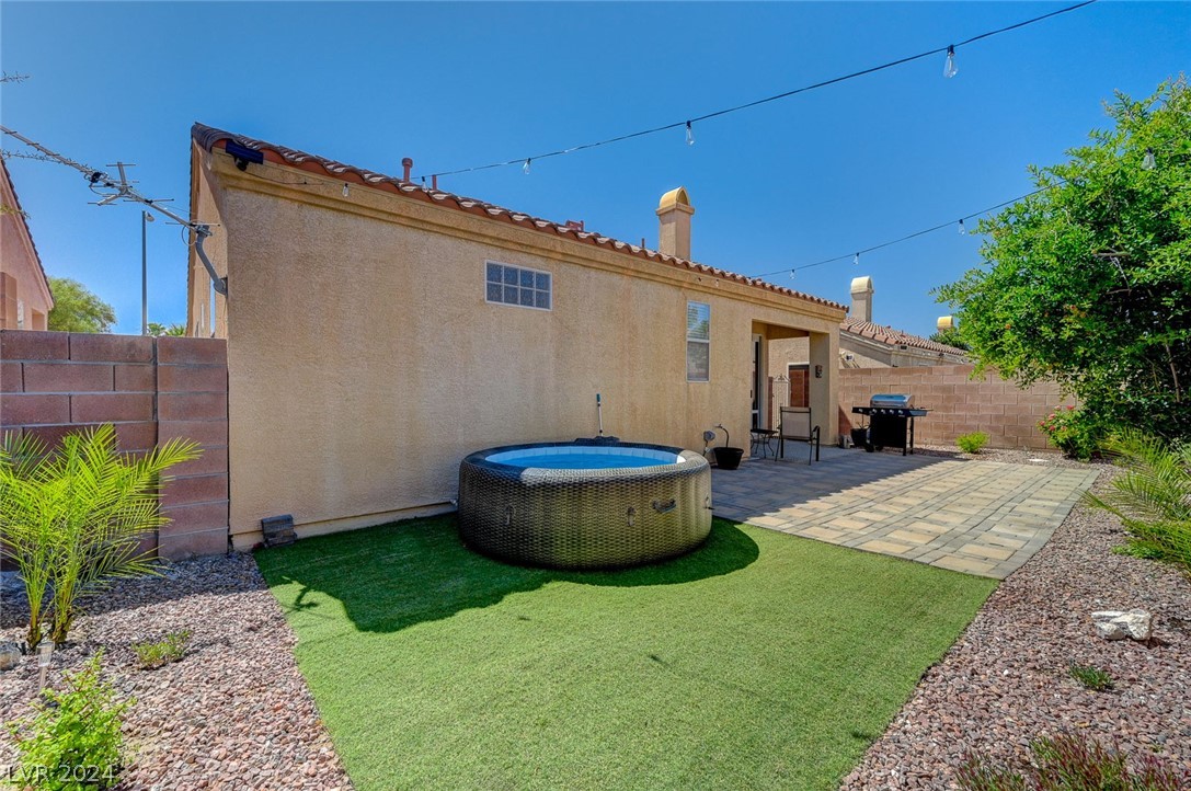 262 Casa Robles Street