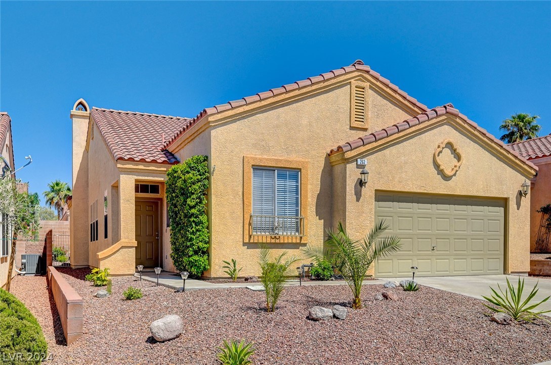 262 Casa Robles Street