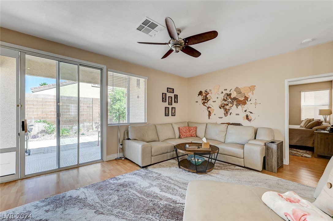 262 Casa Robles Street