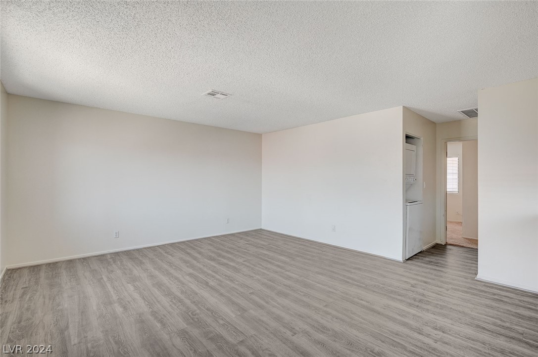 4300 North Lamont Street 253