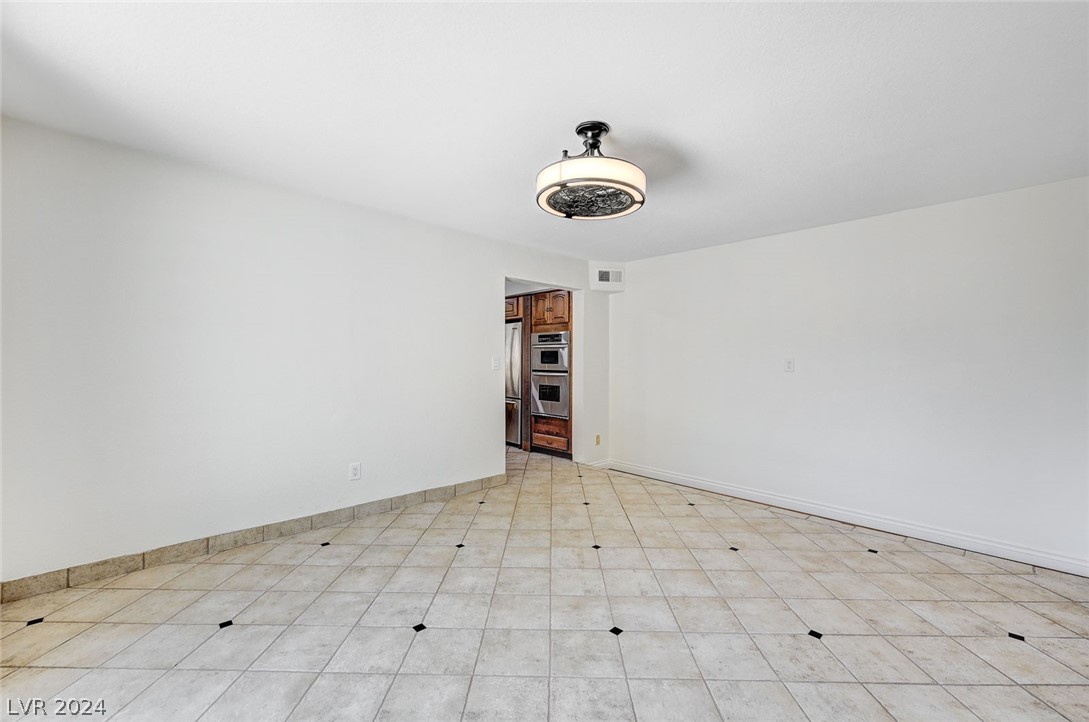 2905 High View Drive