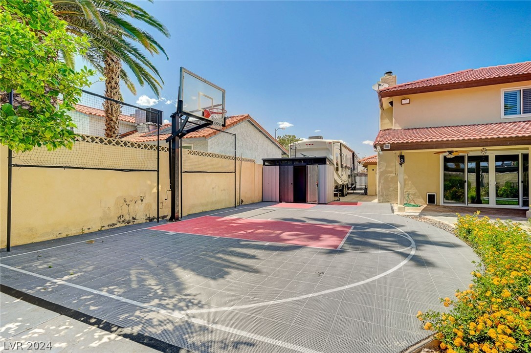 2905 High View Drive