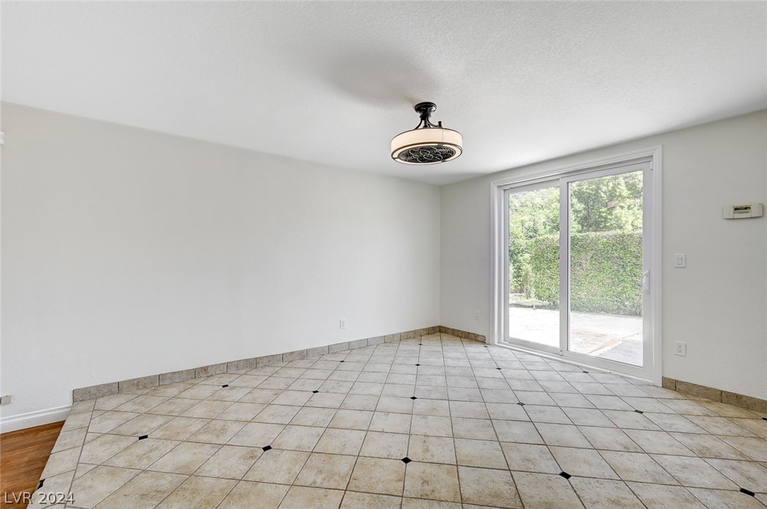 2905 High View Drive
