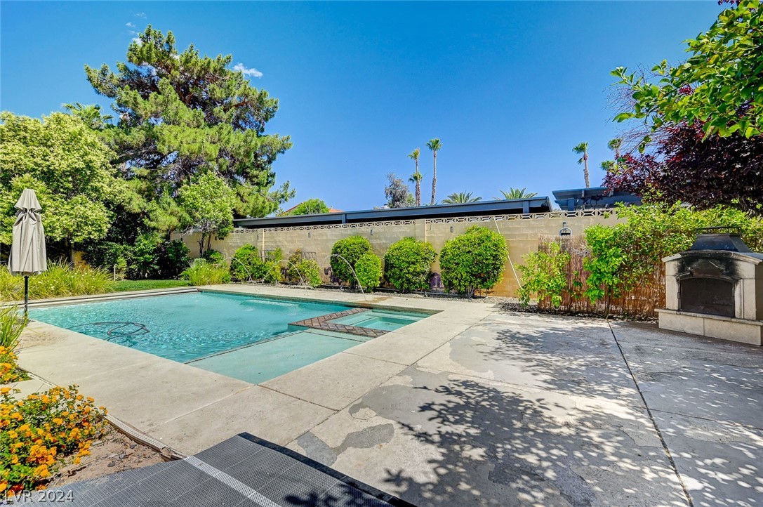 2905 High View Drive
