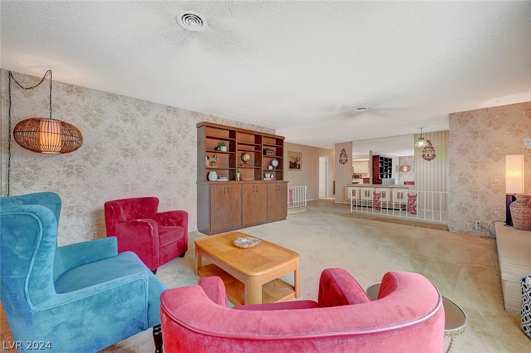 1646 Golden Arrow Drive