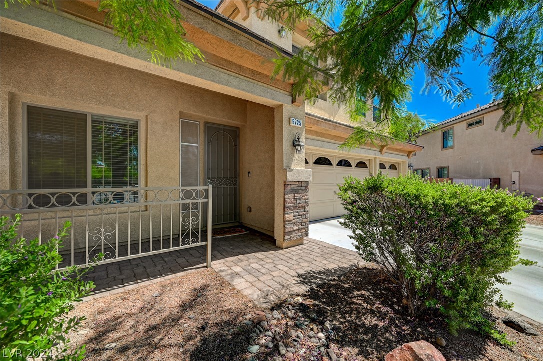 5725 French Lace Court