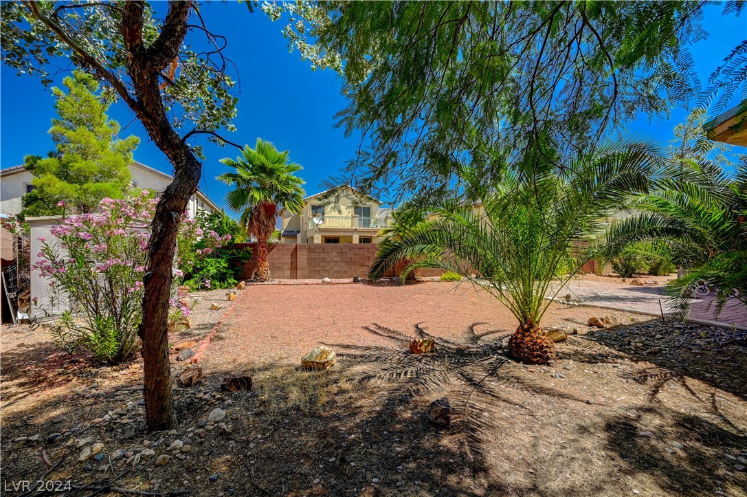 5725 French Lace Court