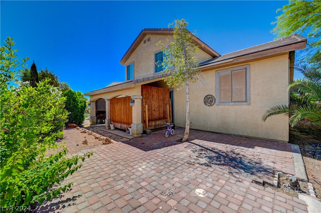 5725 French Lace Court