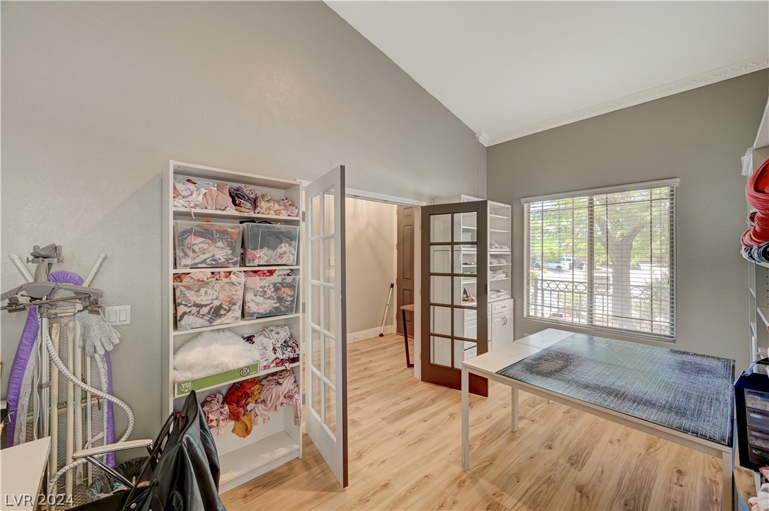 5725 French Lace Court