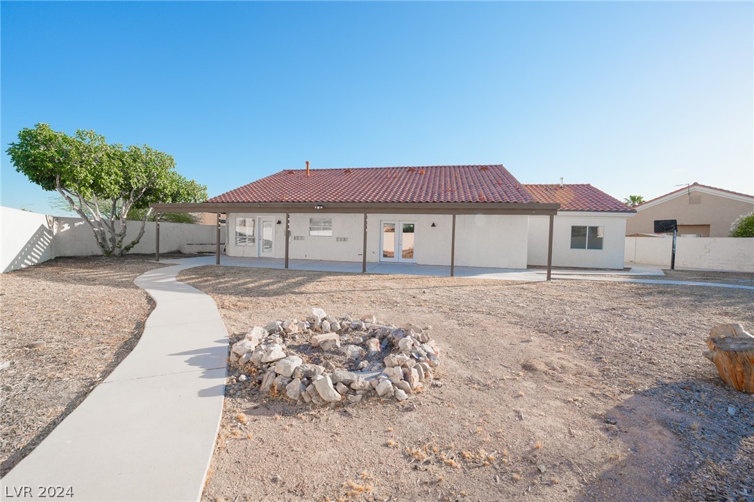 5728 Parrot Pointe Court