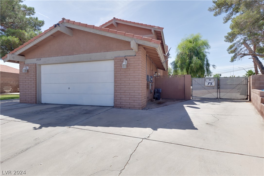 4929 Almagordo Street