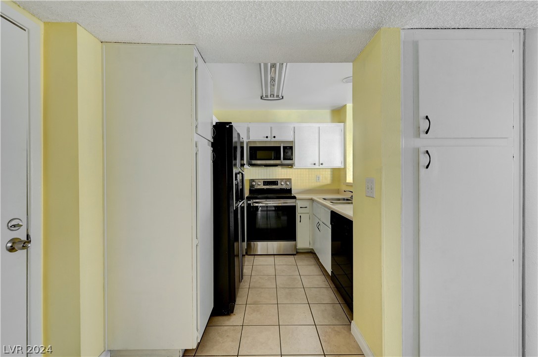 5543 Orchard Lane 0