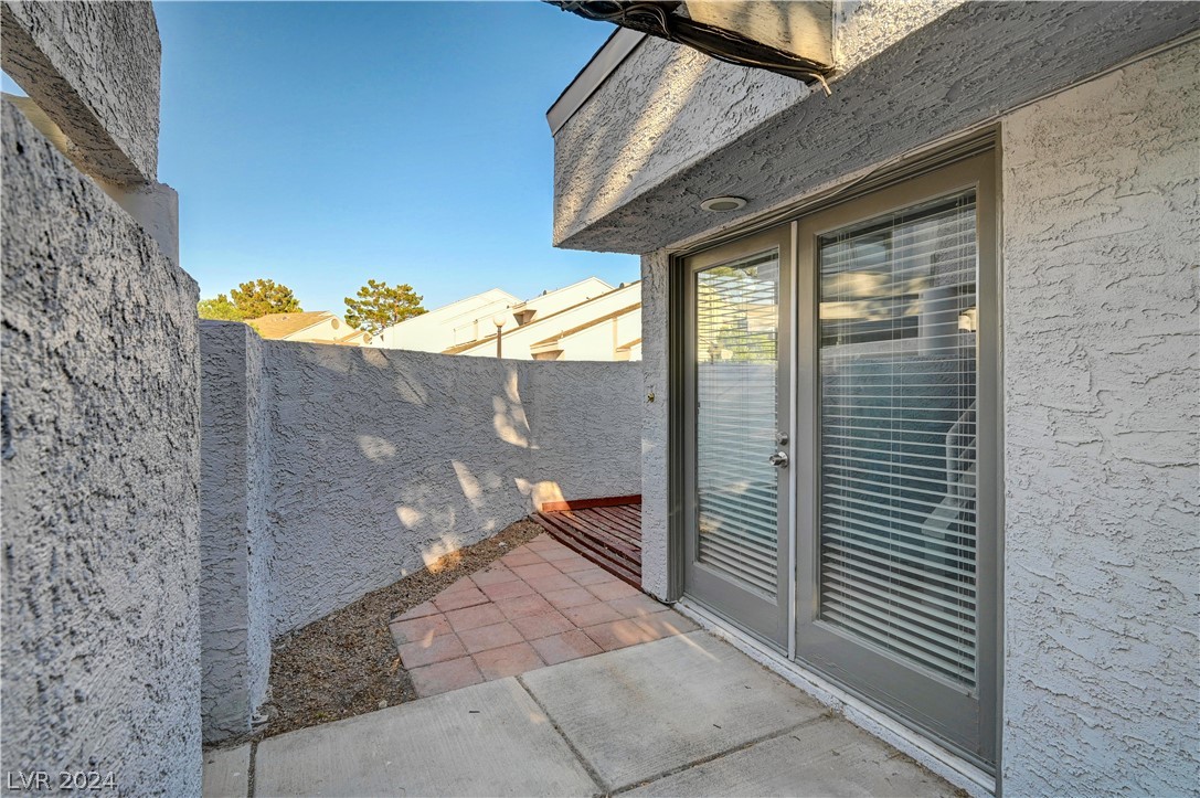 5543 Orchard Lane 0
