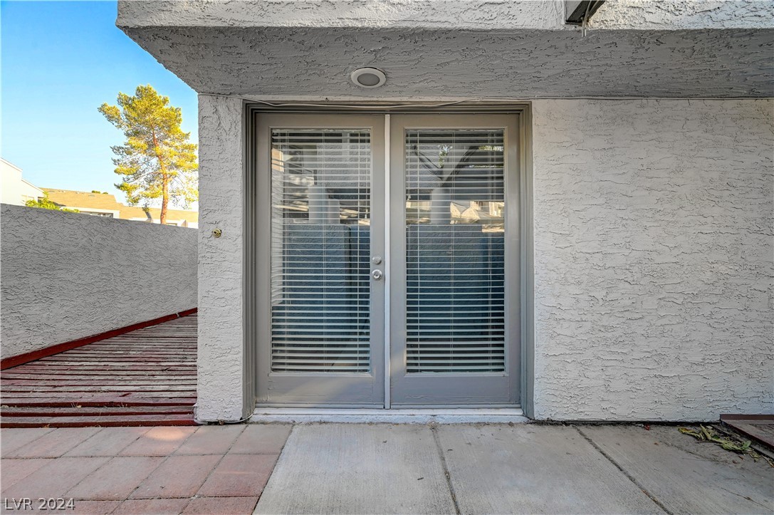 5543 Orchard Lane 0