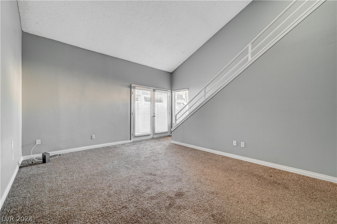 5543 Orchard Lane 0