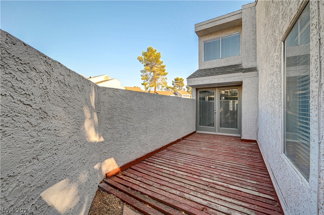 5543 Orchard Lane 0