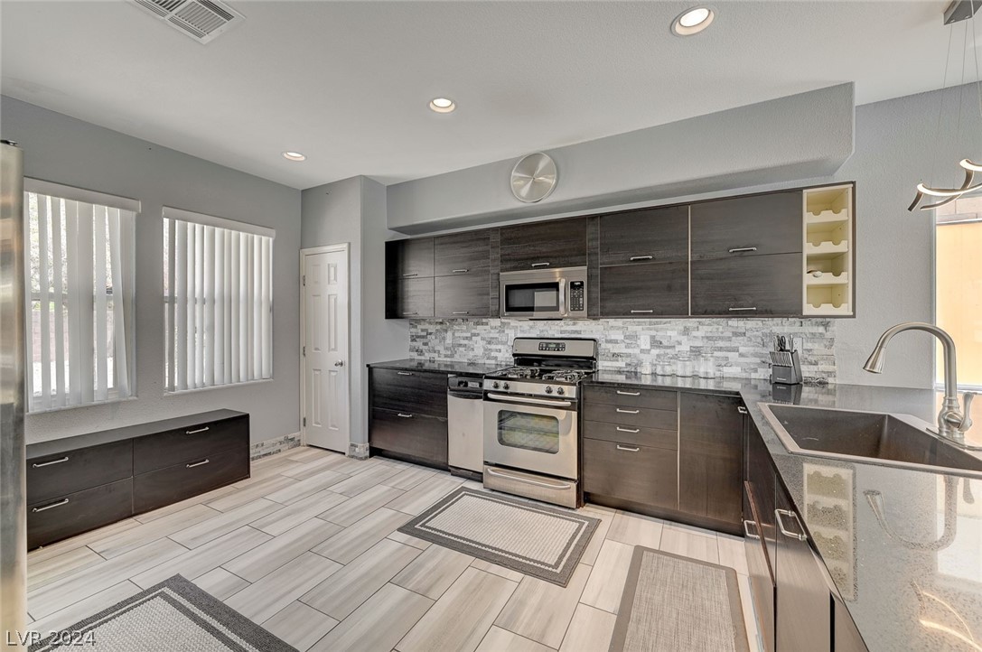5223 Cardinal Flower Court