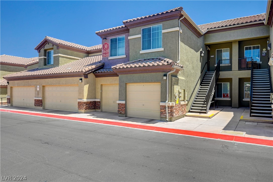 6868 Sky Pointe Drive 1115