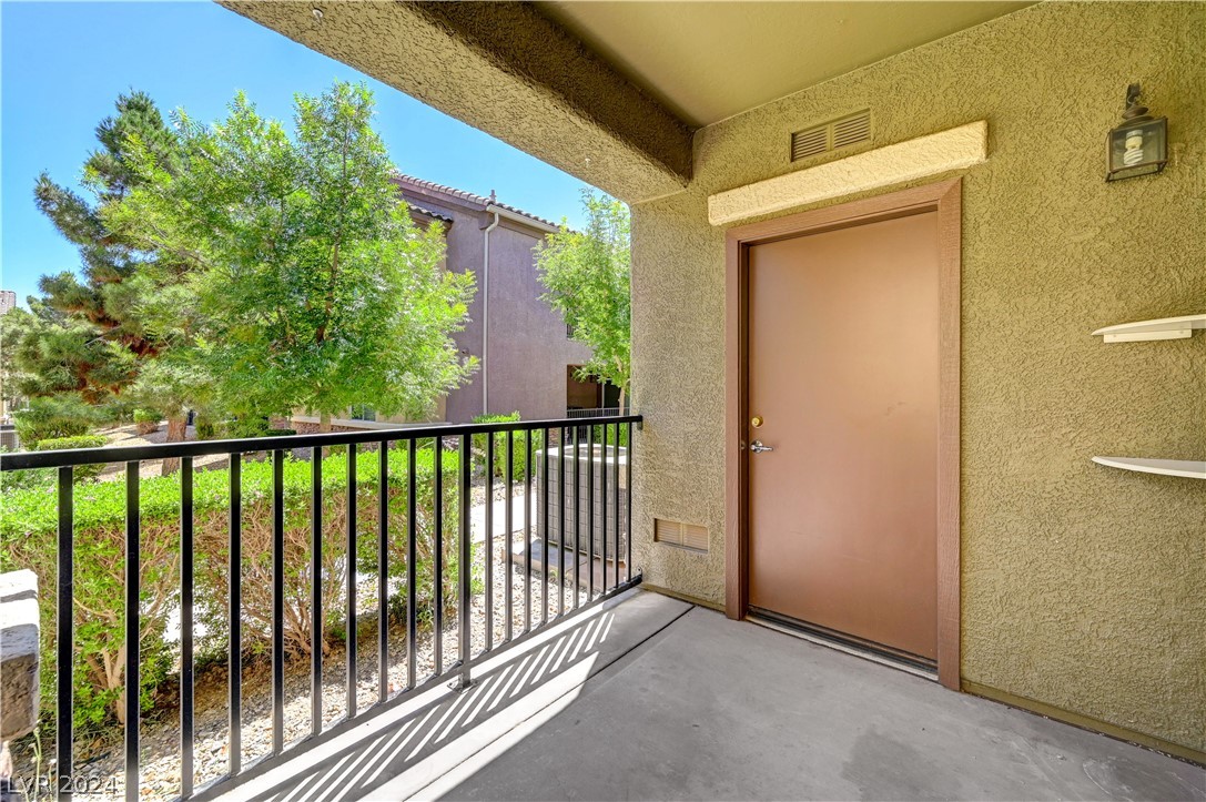 6868 Sky Pointe Drive 1115