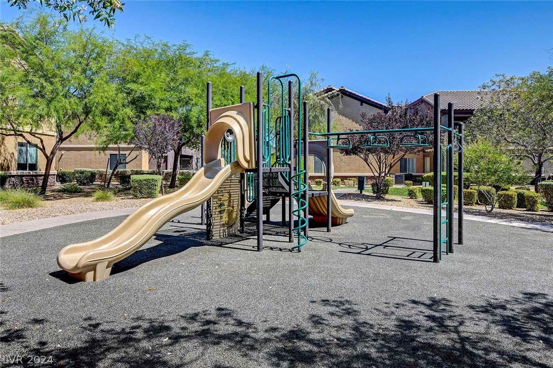 6868 Sky Pointe Drive 1115