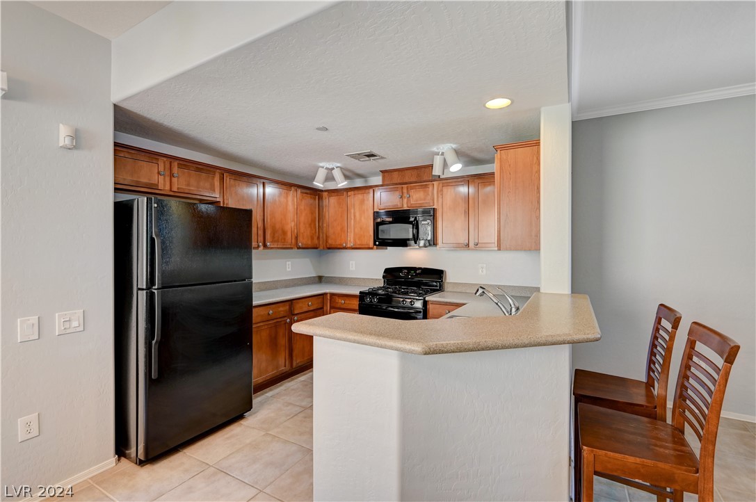 6868 Sky Pointe Drive 1115